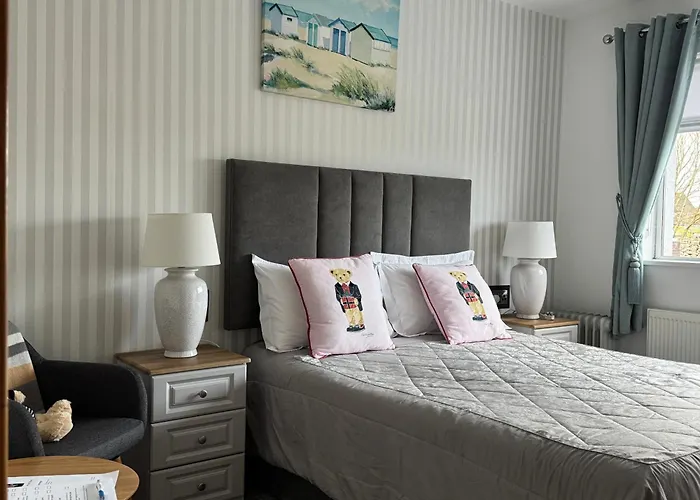 לינה וארוחת בוקר Seacrest